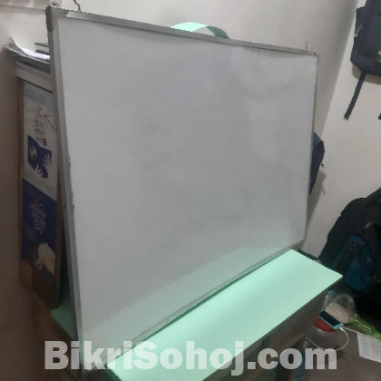 White board (duster and pen free!)